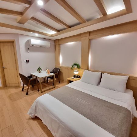 Lex Tourist Hotel Seul Esterno foto