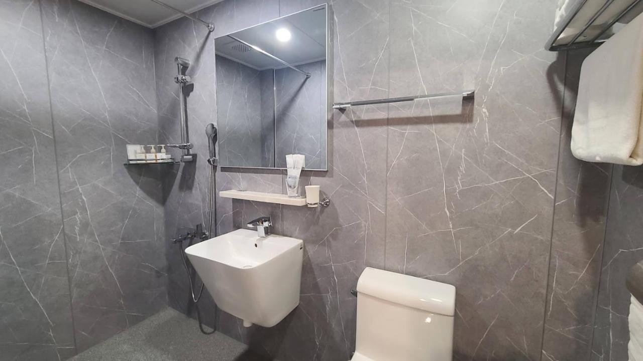 Lex Tourist Hotel Seul Esterno foto