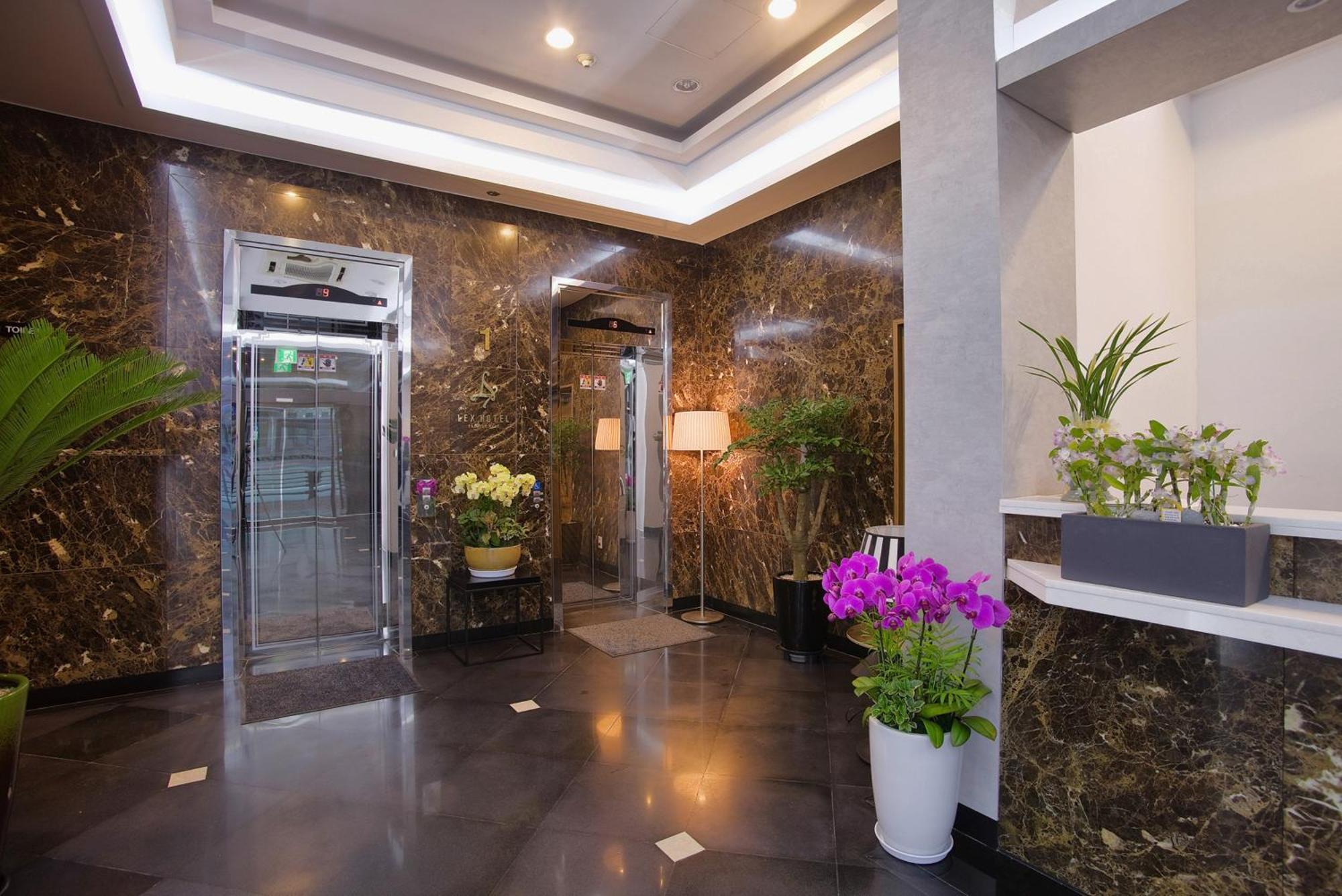 Lex Tourist Hotel Seul Esterno foto