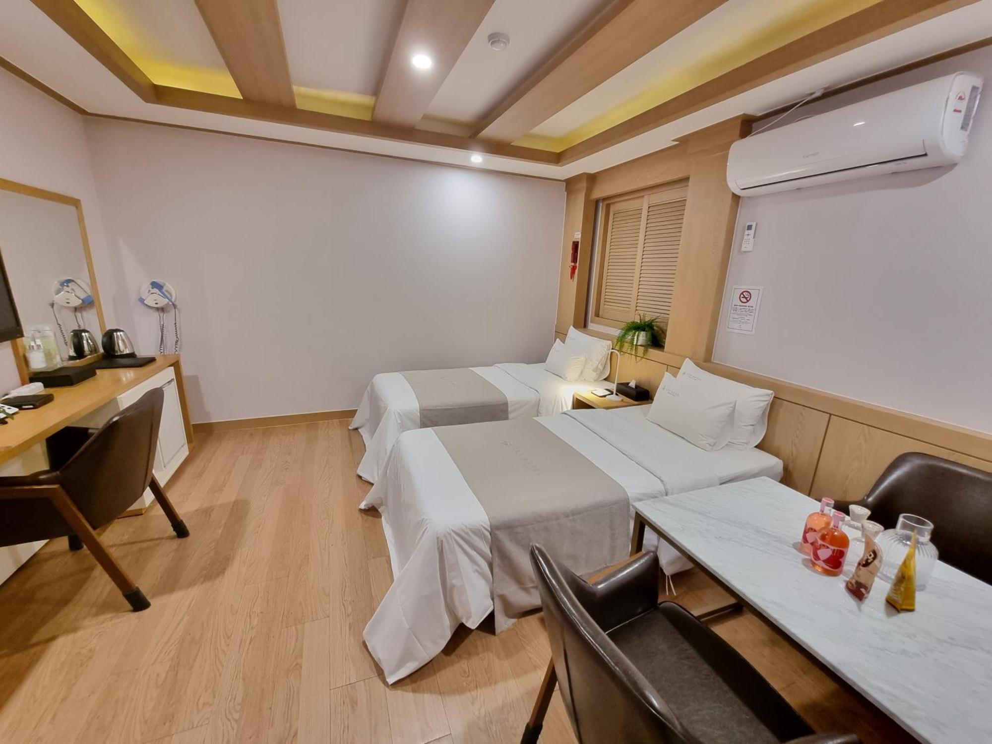 Lex Tourist Hotel Seul Esterno foto